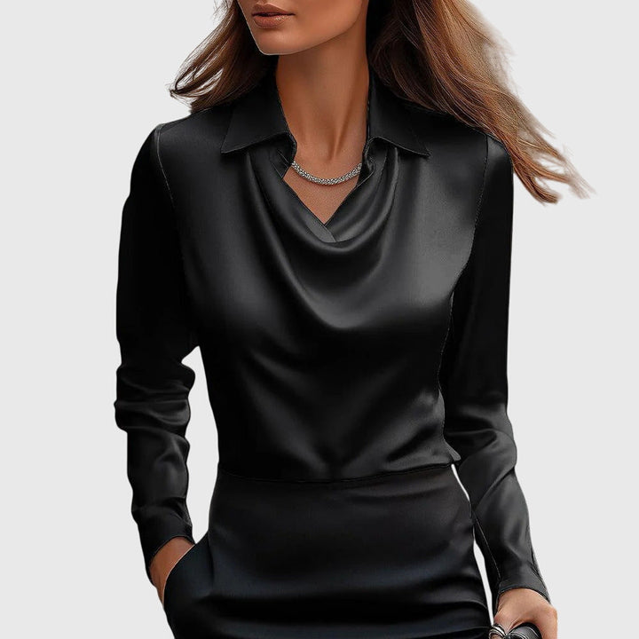 Gleura™ - Blus med Lyxig Glans och Plisserad Halsringning