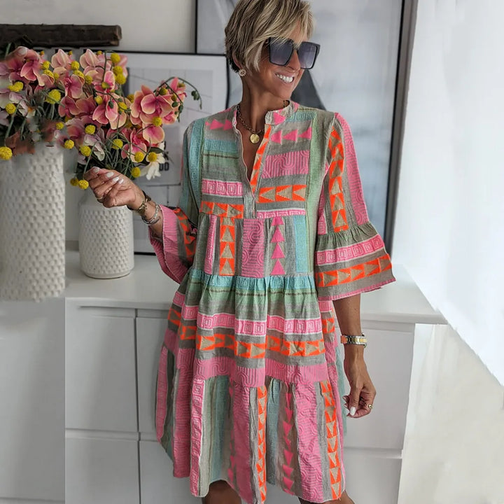 Nova™ – Stilfull Boho-Klänning med Volanger i Svängande Modell