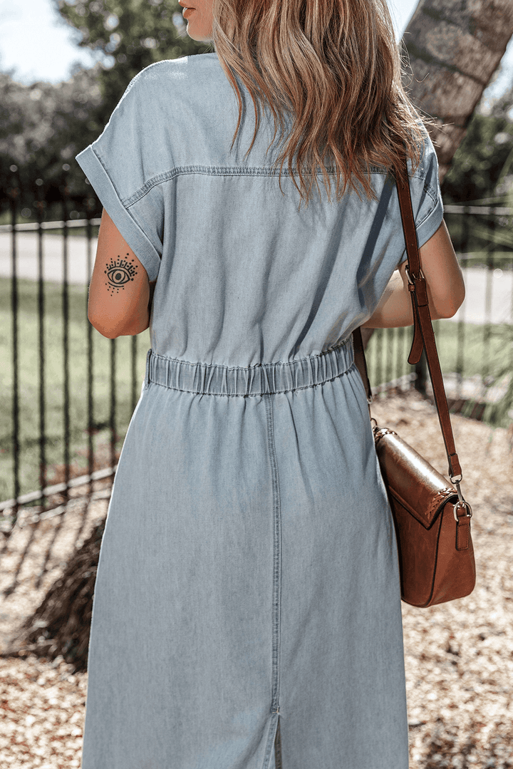 Isabelle™ - Denimklänning med eleganta, korta fladdermusärmar
