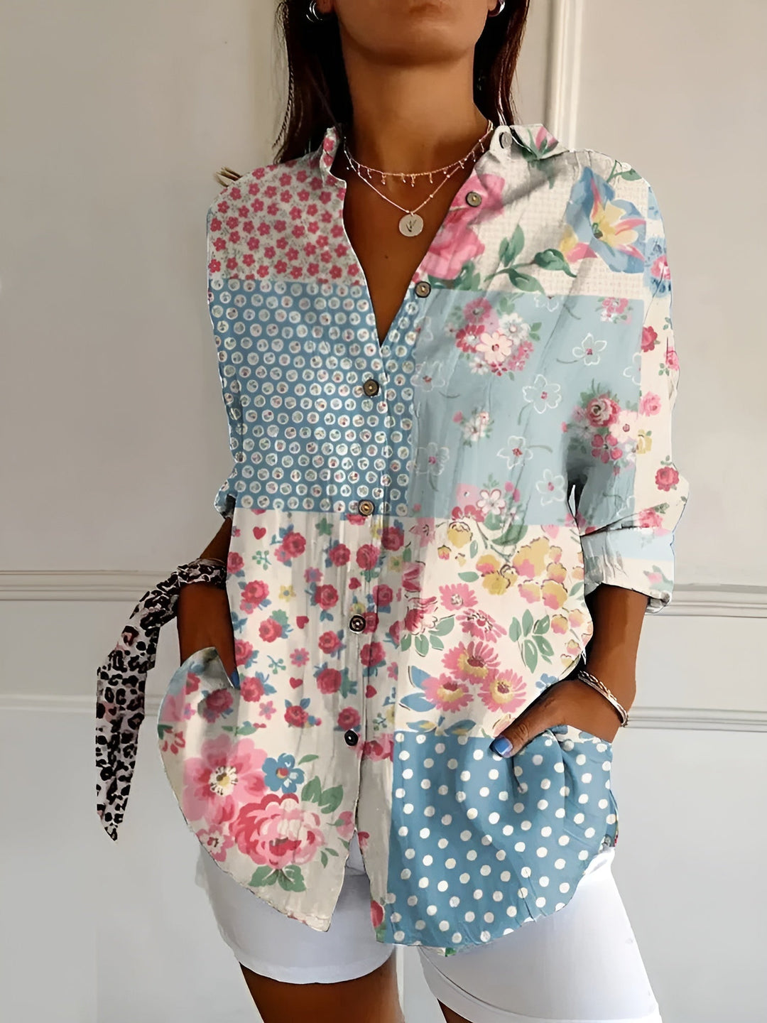 Cerelia™ - Stilren Blus med Blommigt Mönster